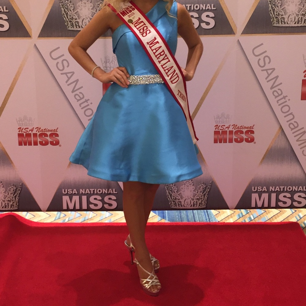 BLUE HOMECOMING/PAGEANT DRESS